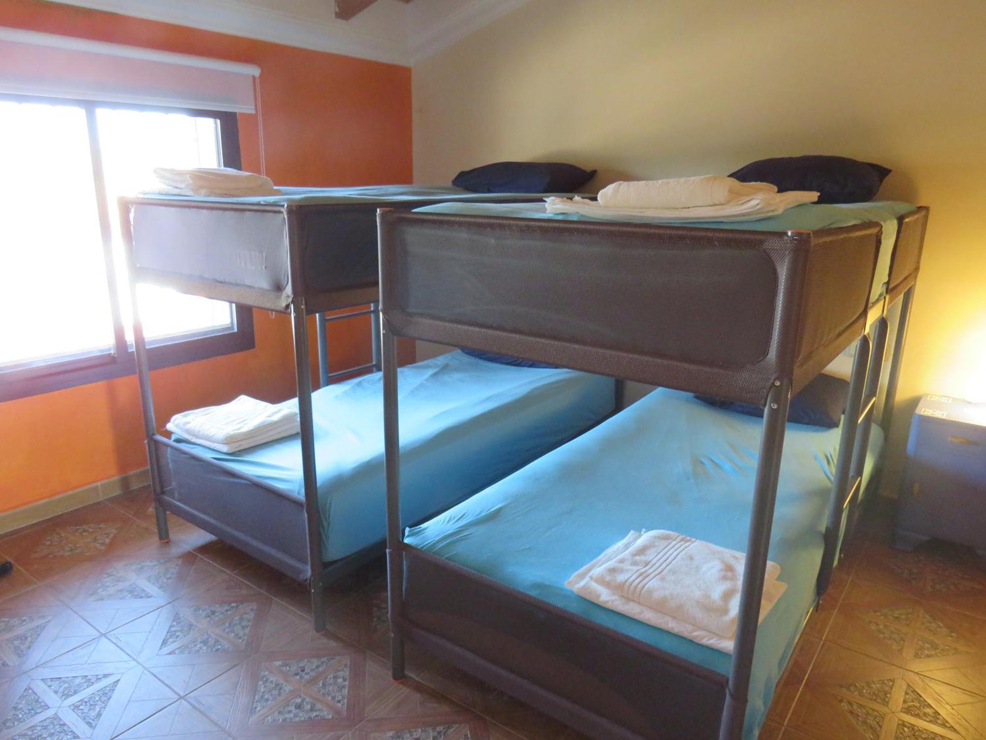 Higos Chumbos, Casa Rural Compartido 치클라나 데 라 프론테라 객실 사진